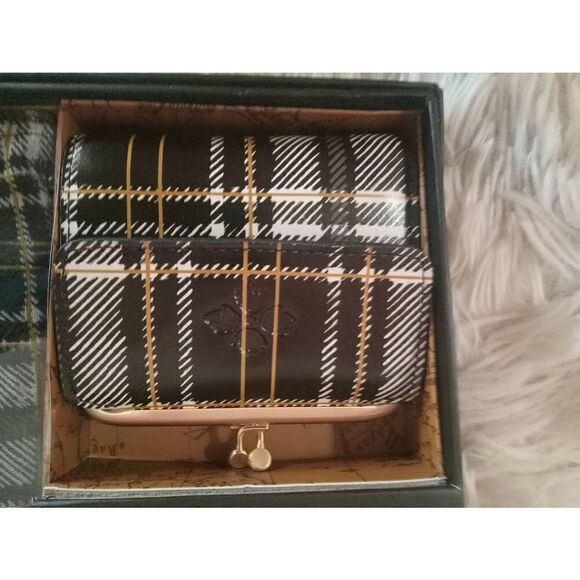 Nwt Patricia Nash set double wallet&scarf - Picture 2 of 4